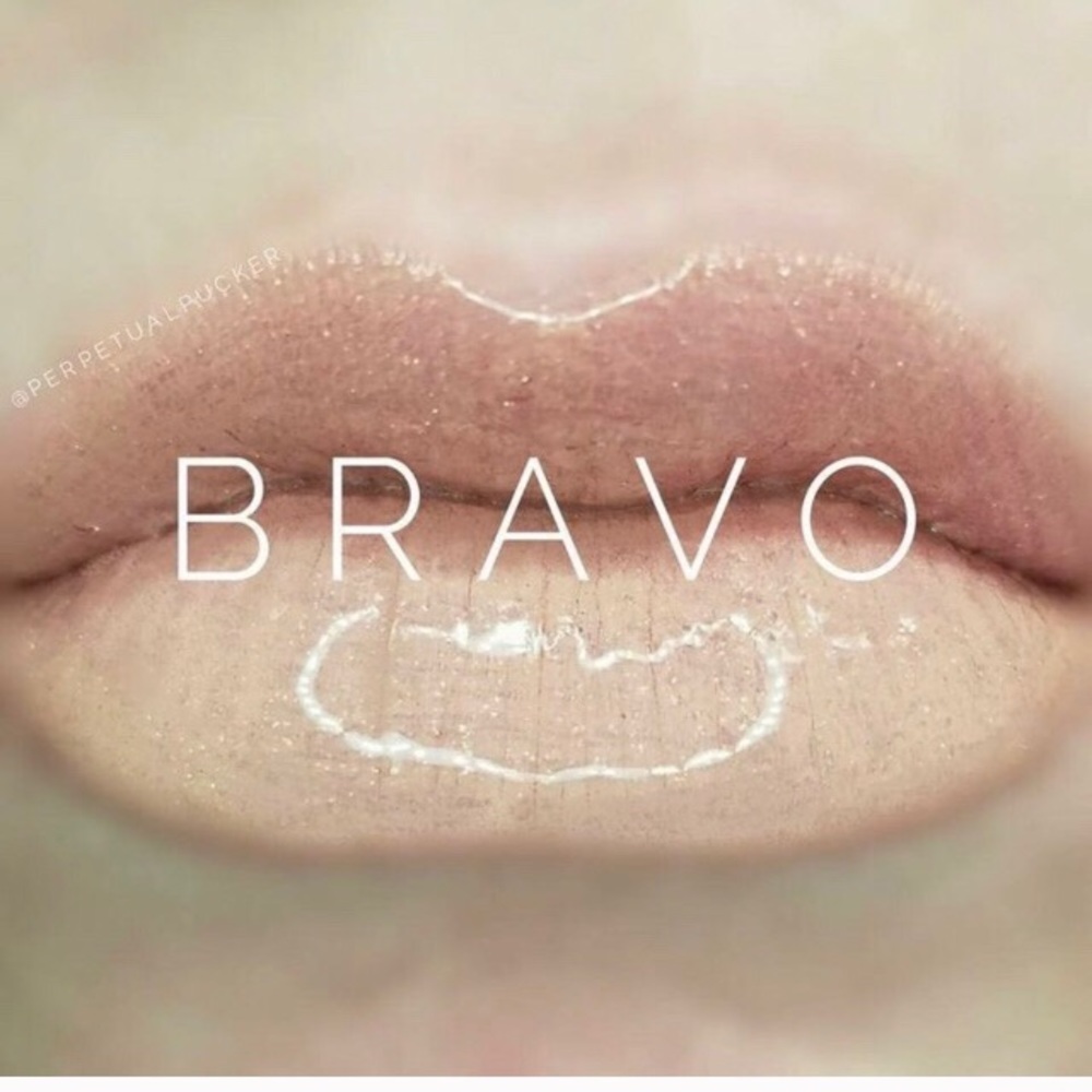 NWT Senegence Lipsence in "Bravo"